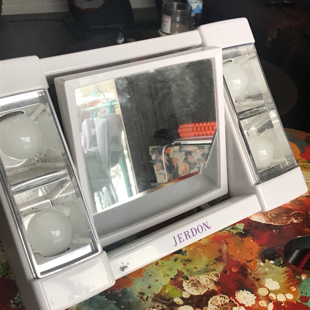 Vanity Mirror With Lights